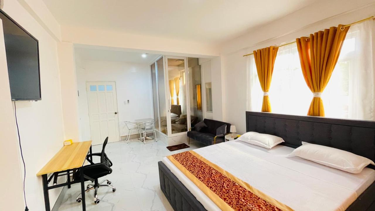 Legends Hotel Lemery Buitenkant foto