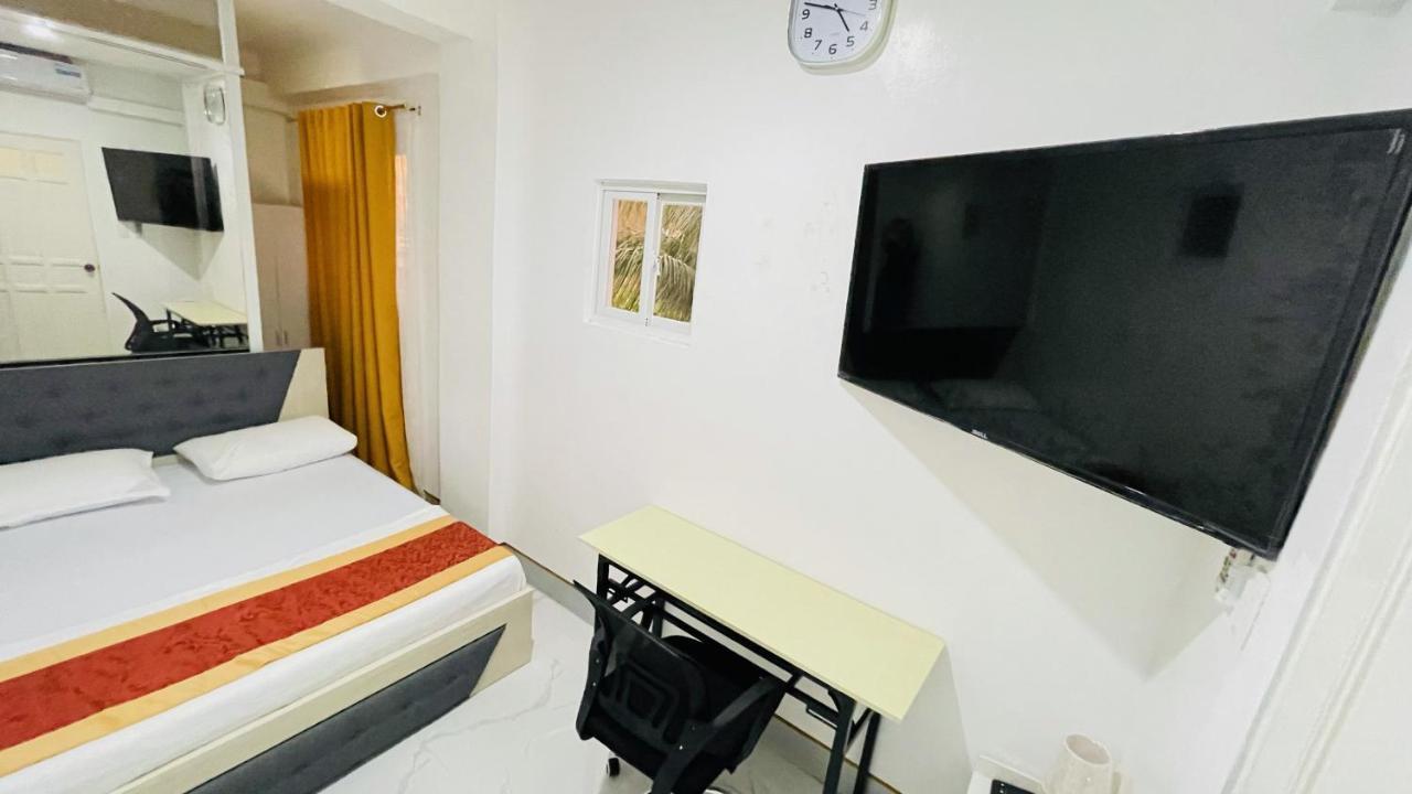 Legends Hotel Lemery Buitenkant foto
