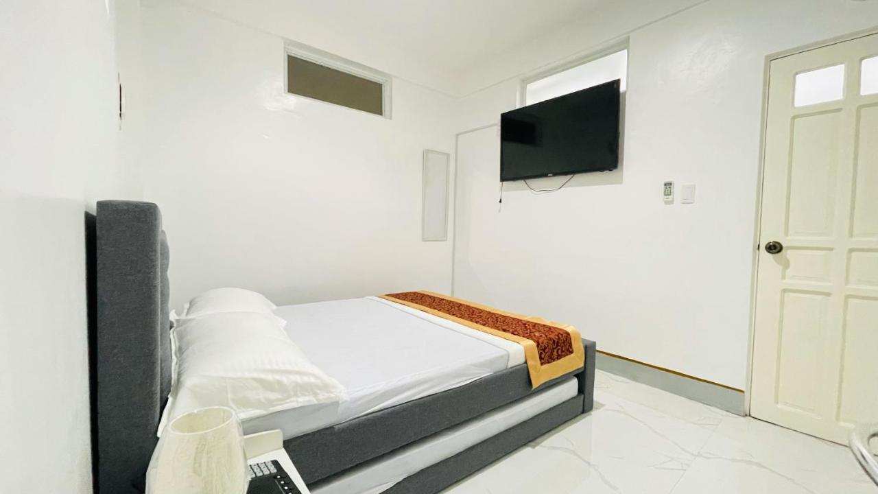 Legends Hotel Lemery Buitenkant foto