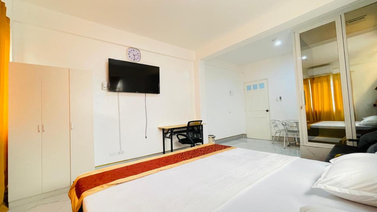 Legends Hotel Lemery Buitenkant foto