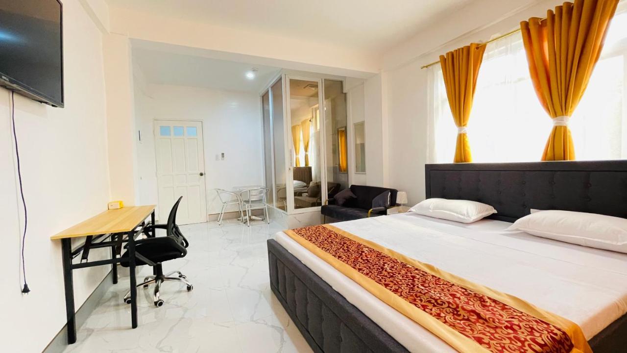 Legends Hotel Lemery Buitenkant foto