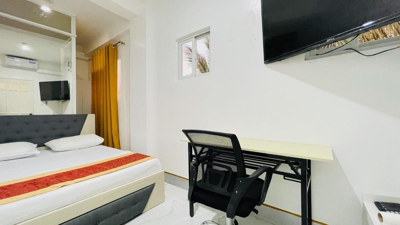 Legends Hotel Lemery Buitenkant foto
