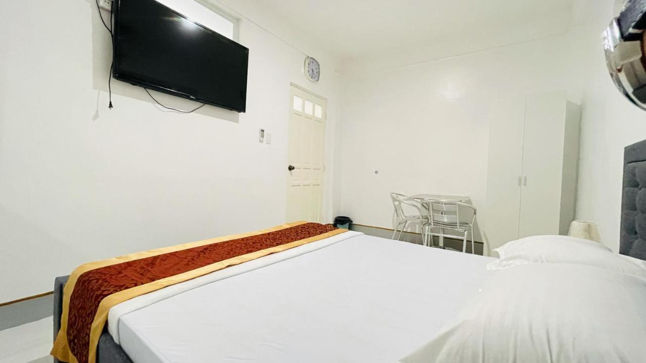 Legends Hotel Lemery Buitenkant foto