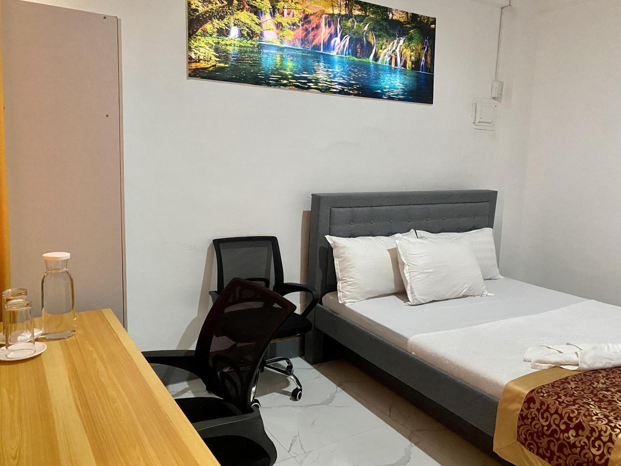 Legends Hotel Lemery Buitenkant foto