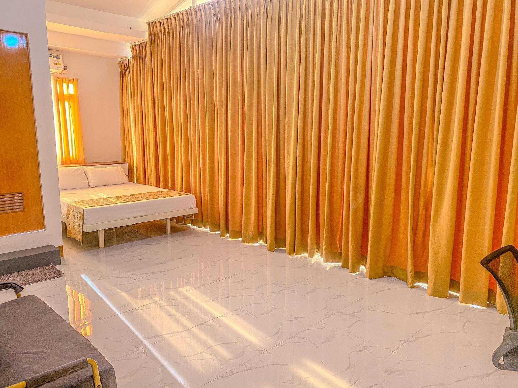 Legends Hotel Lemery Buitenkant foto